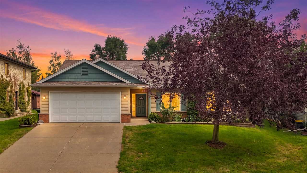 938 Oxen Lane Iowa City IA 52240
