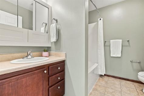938 Oxen Lane Iowa City IA 52240