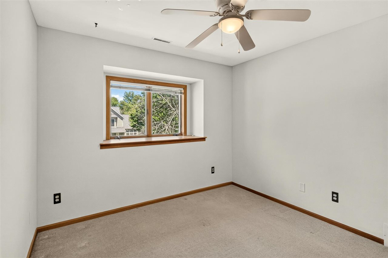 45 Heron Circle Iowa City IA 52245