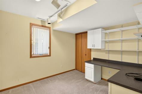 45 Heron Circle Iowa City IA 52245