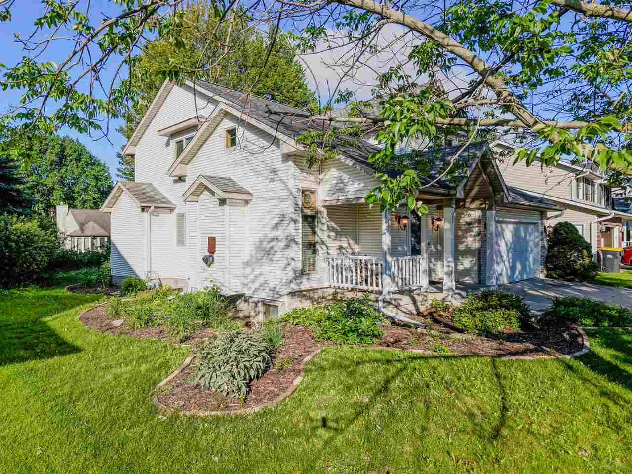 45 Heron Circle Iowa City IA 52245