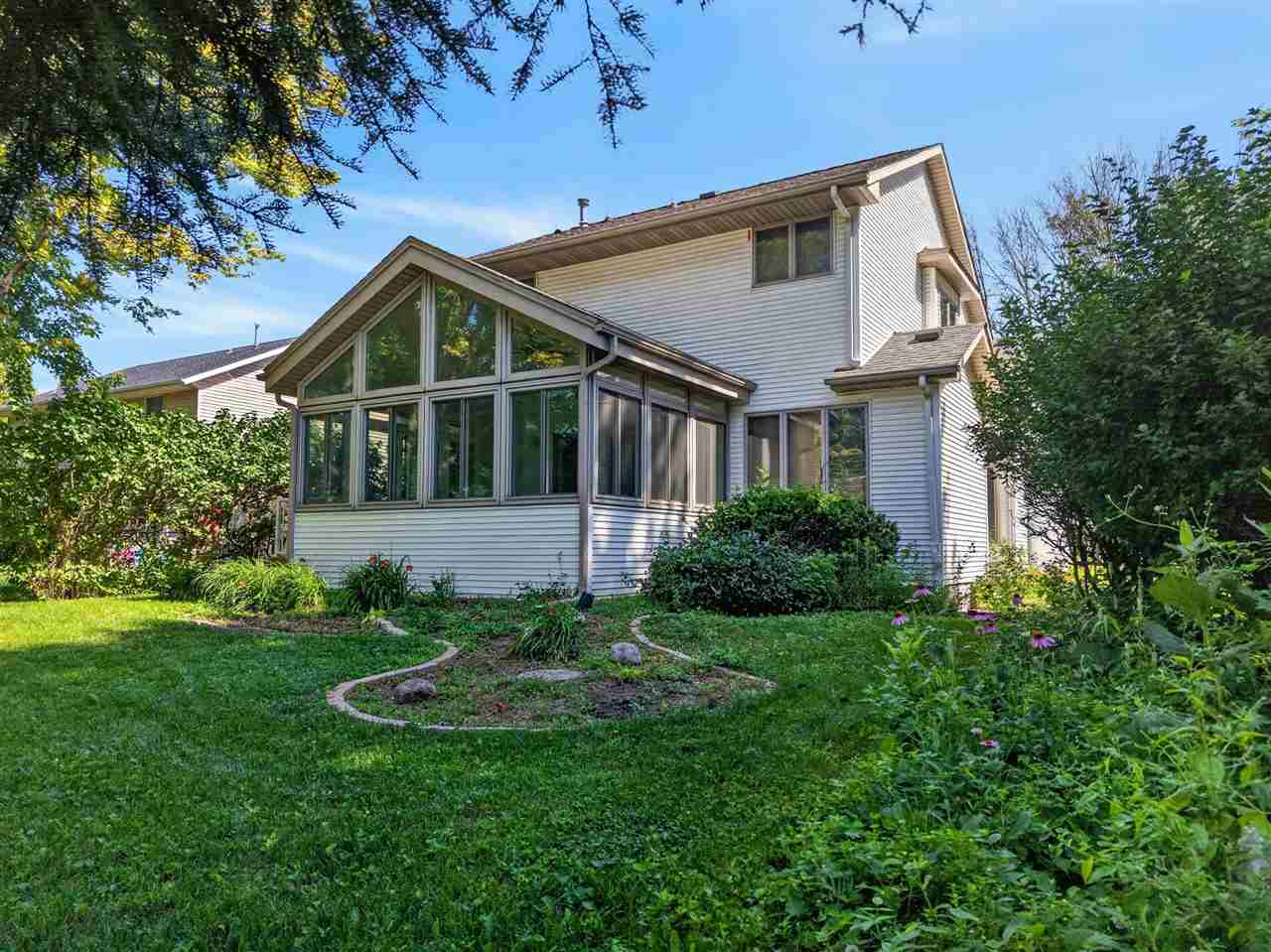 45 Heron Circle Iowa City IA 52245