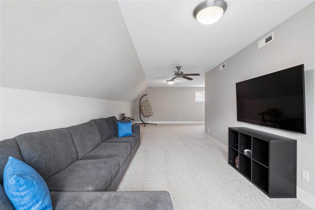 3960 Macbride Place NE Solon IA 52333