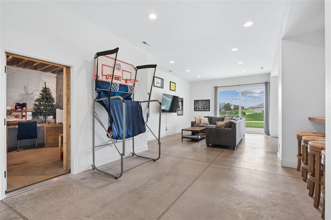 3960 Macbride Place NE Solon IA 52333