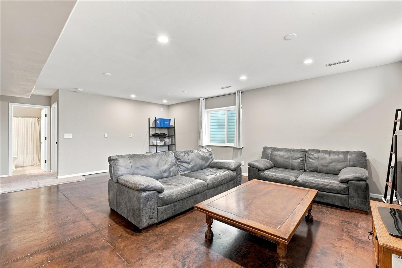 214 Cherry Lane Tiffin IA 52340