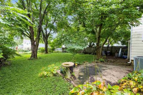916 Roosevelt Street Iowa City IA 52240