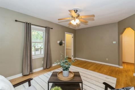 916 Roosevelt Street Iowa City IA 52240