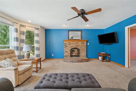 8440 Federalist Road Marion IA 52302