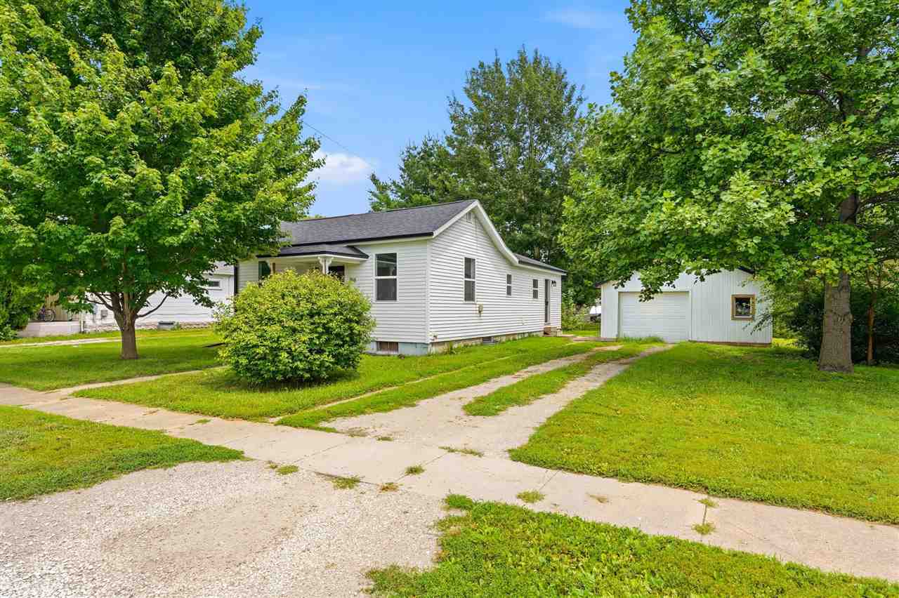 518 S 8th Avenue Washington IA 52353