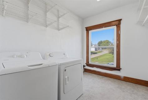 431 Washington Street Ainsworth IA 52201