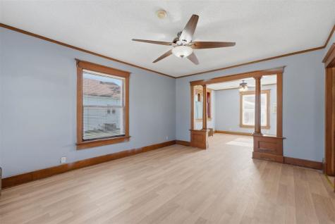 431 Washington Street Ainsworth IA 52201