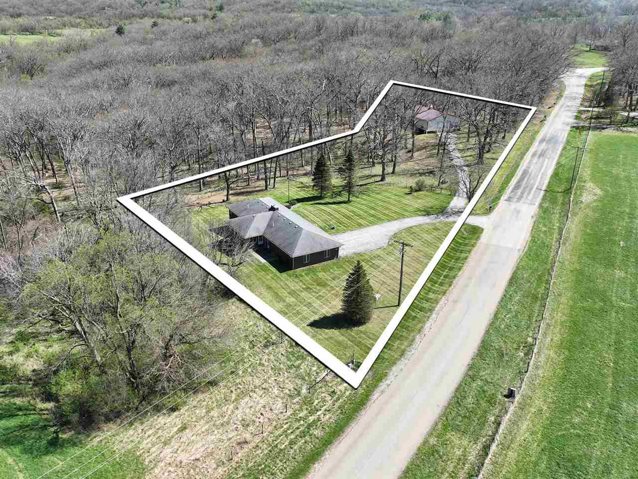 2488 Sugar Bottom Road NE Solon IA 52333