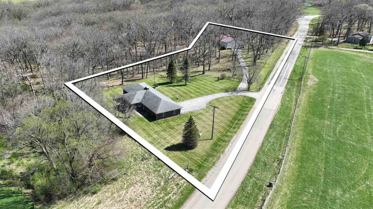 2488 Sugar Bottom Road NE Solon IA 52333