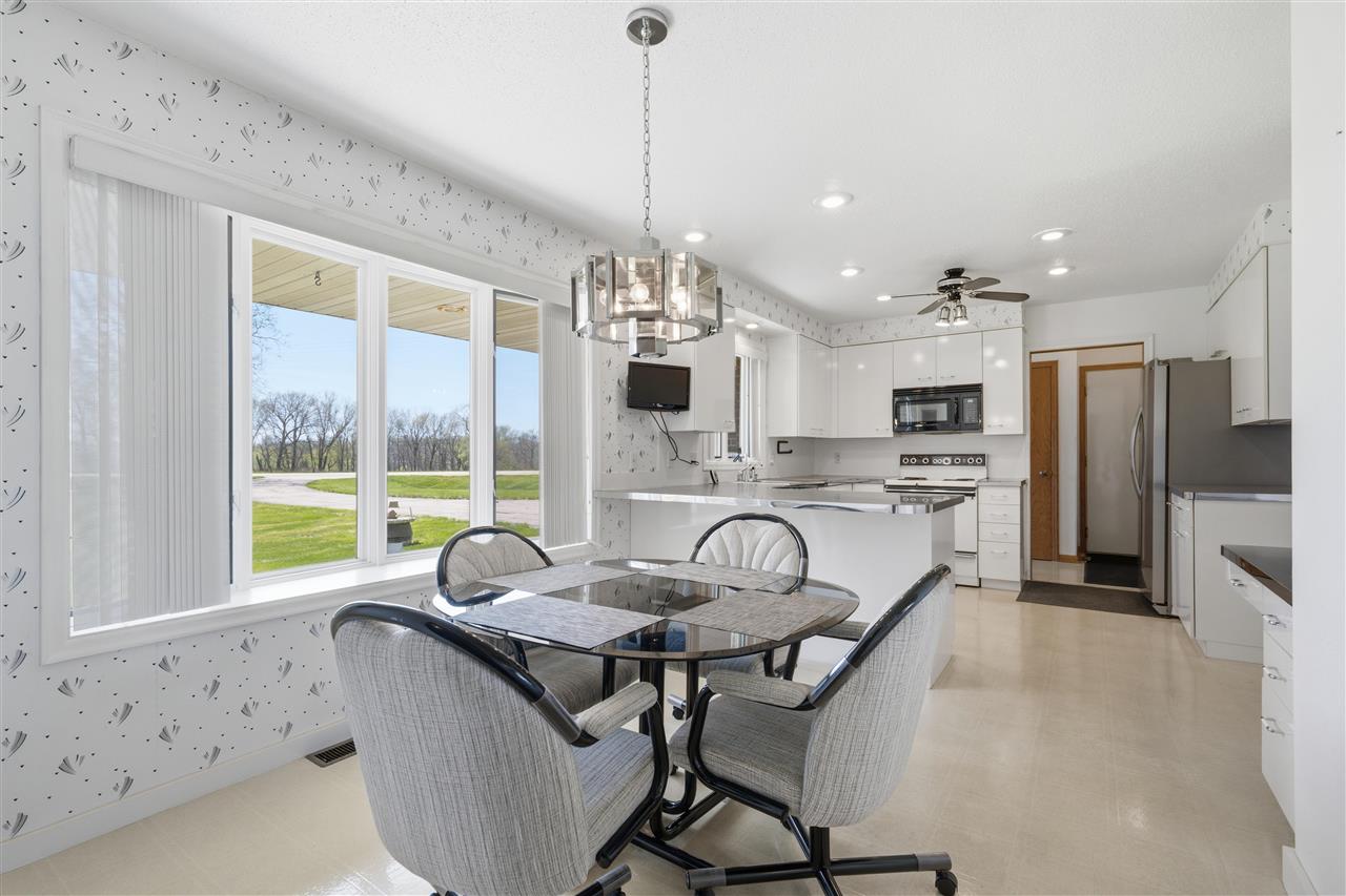 2488 Sugar Bottom Road NE Solon IA 52333