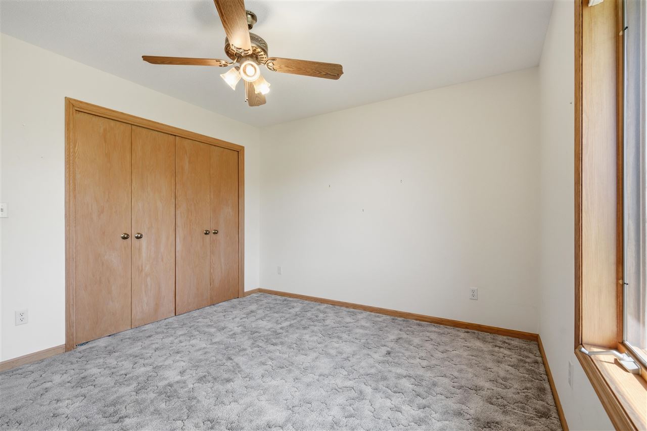 2488 Sugar Bottom Road NE Solon IA 52333