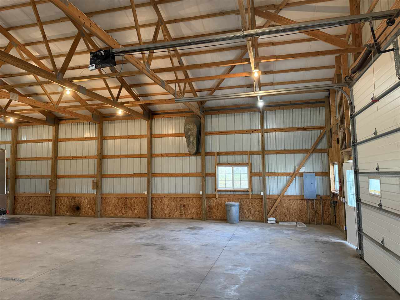 2488 Sugar Bottom Road NE Solon IA 52333