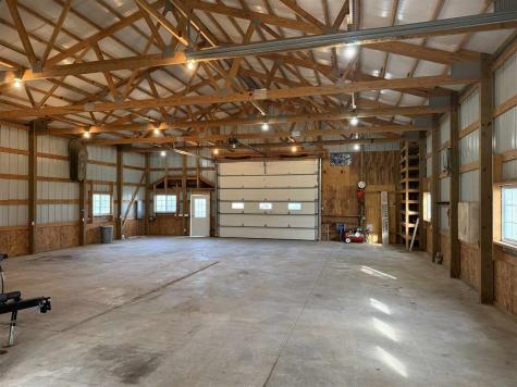 2488 Sugar Bottom Road NE Solon IA 52333