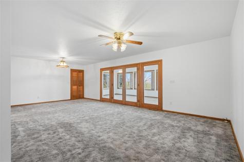 2488 Sugar Bottom Road NE Solon IA 52333