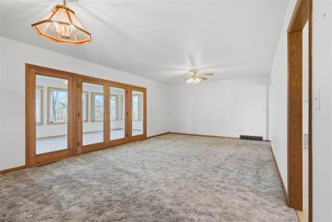 2488 Sugar Bottom Road NE Solon IA 52333