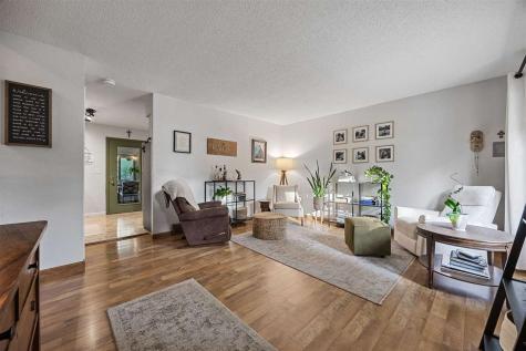 826 20th Avenue Coralville IA 52241
