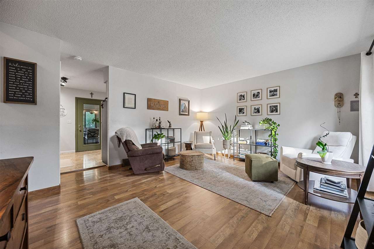 826 20th Avenue Coralville IA 52241