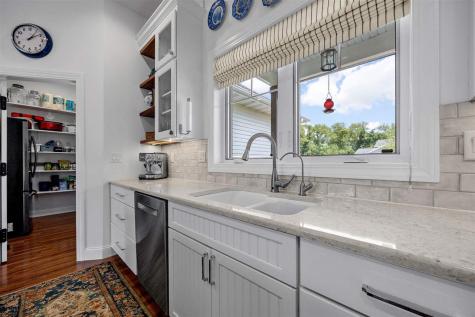 711 Owen Court Tiffin IA 52340