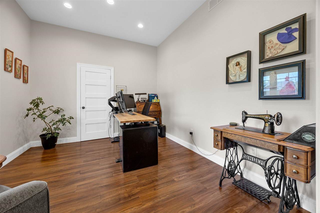 711 Owen Court Tiffin IA 52340