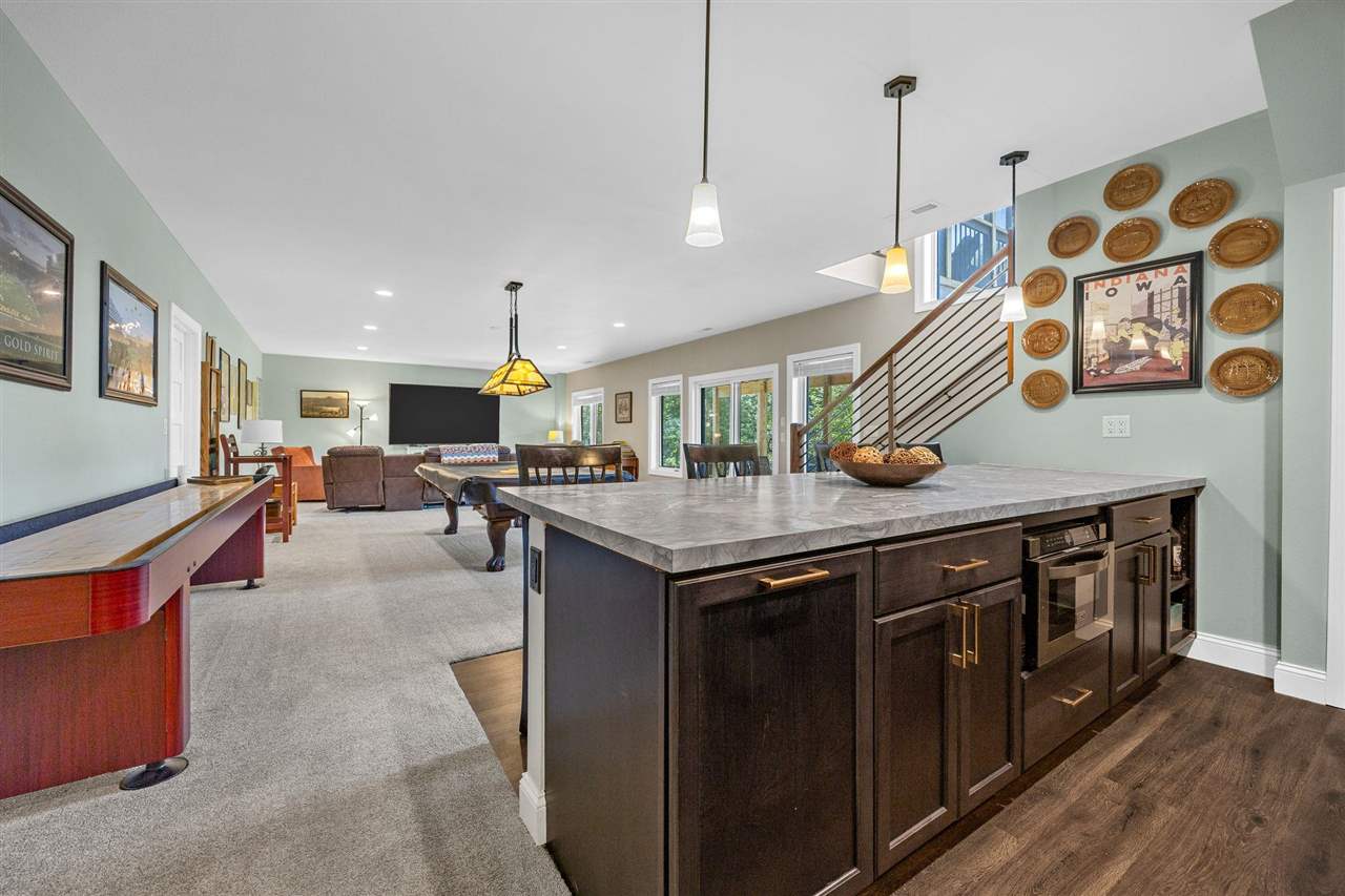 711 Owen Court Tiffin IA 52340