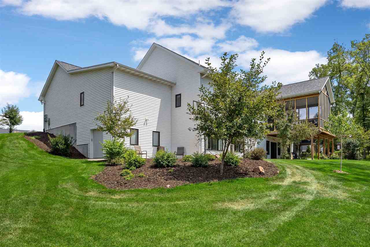 711 Owen Court Tiffin IA 52340