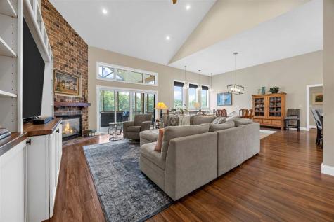 711 Owen Court Tiffin IA 52340