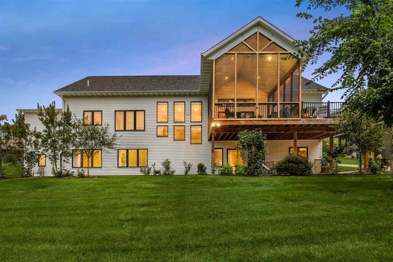 711 Owen Court Tiffin IA 52340