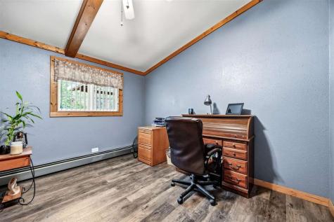 148 Delhi Road Manchester IA 52057