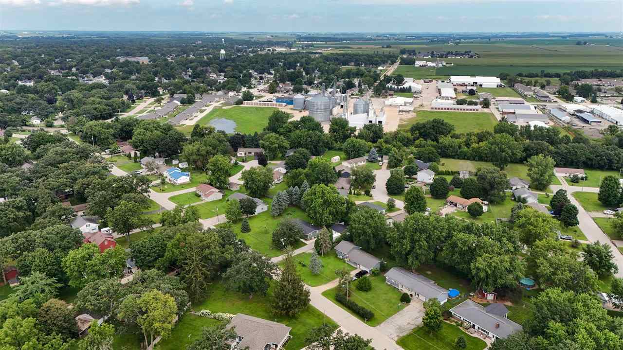 148 Delhi Road Manchester IA 52057
