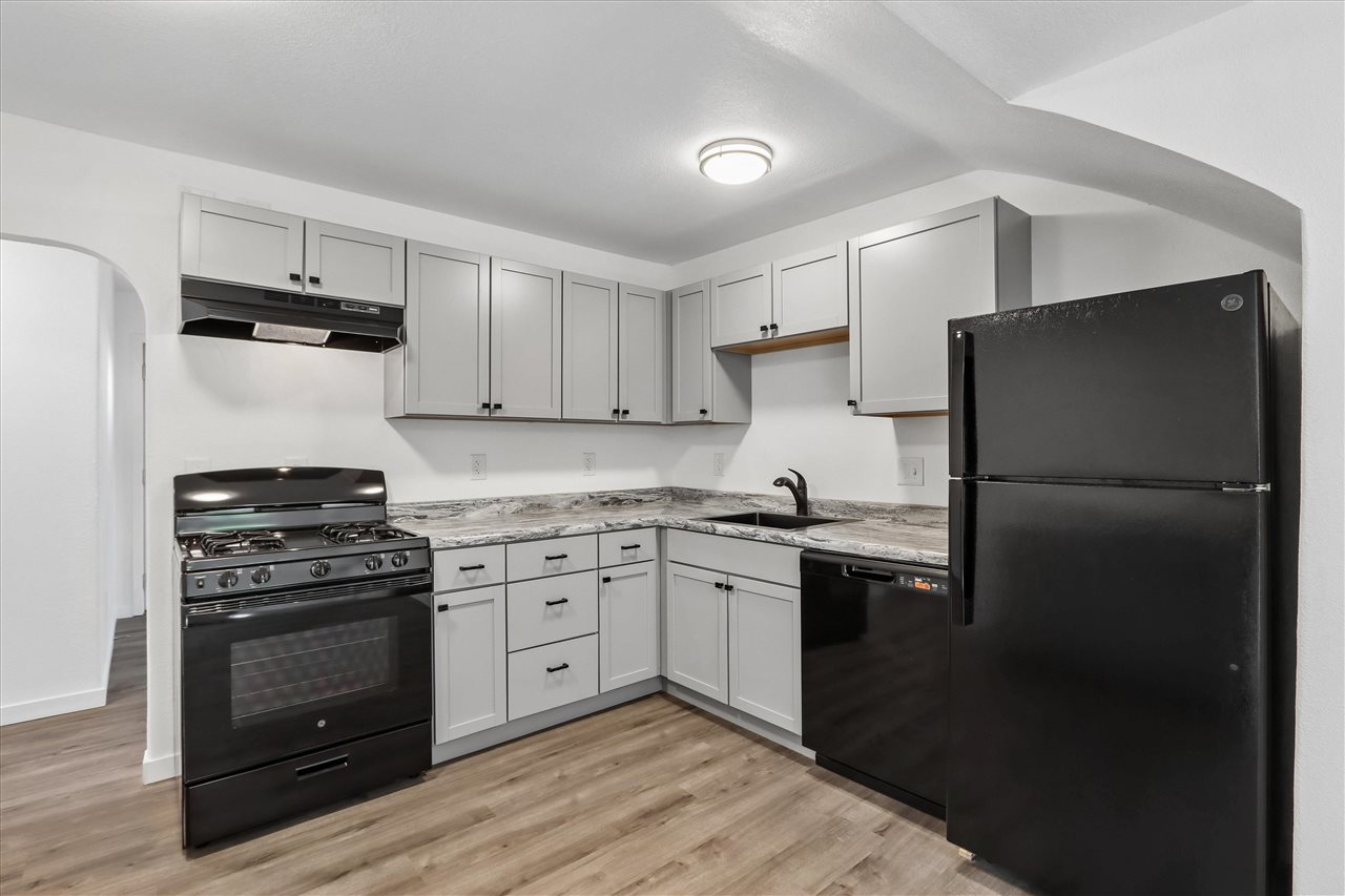 404 Grand Avenue Nichols IA 52766