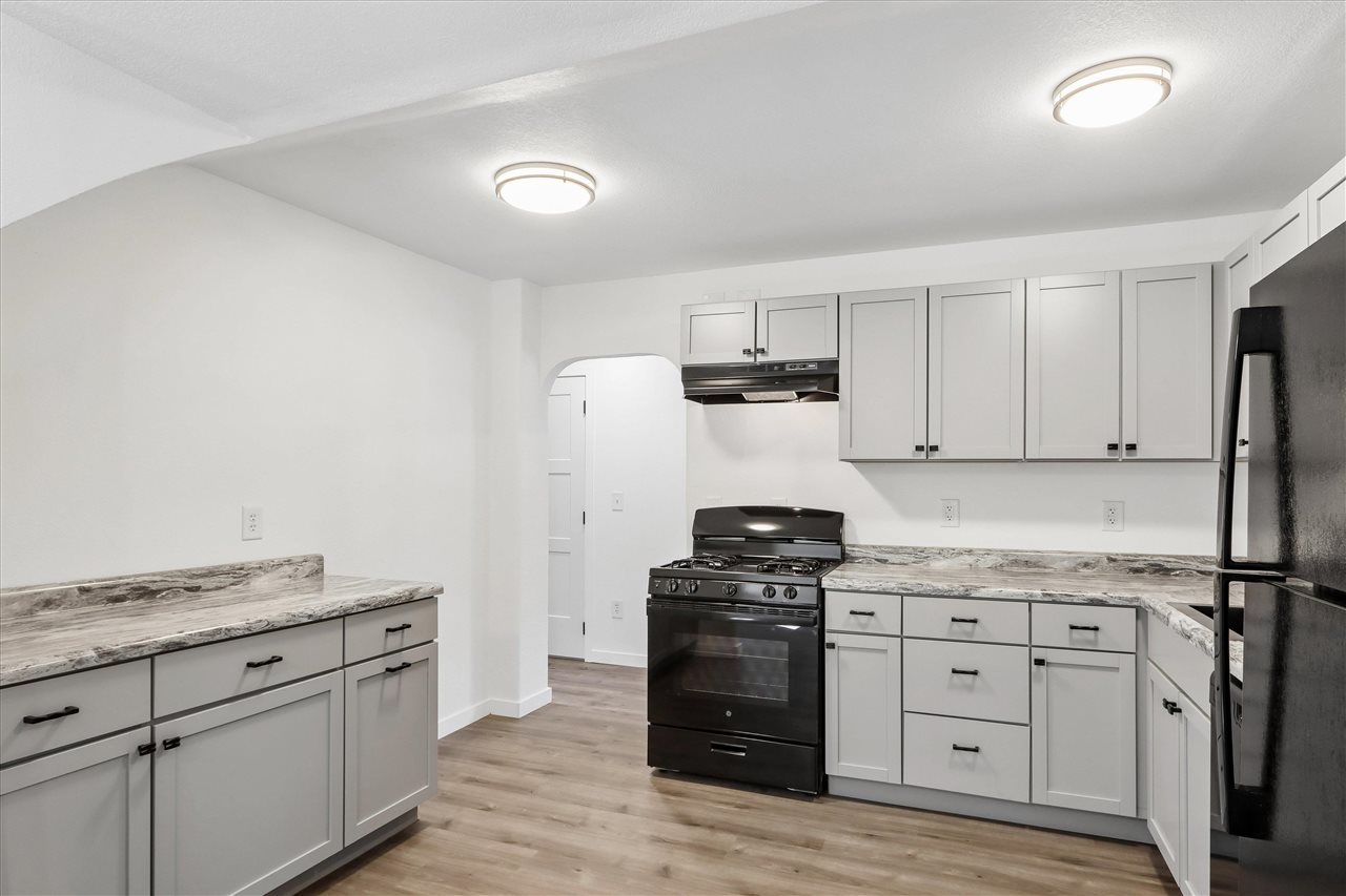 404 Grand Avenue Nichols IA 52766
