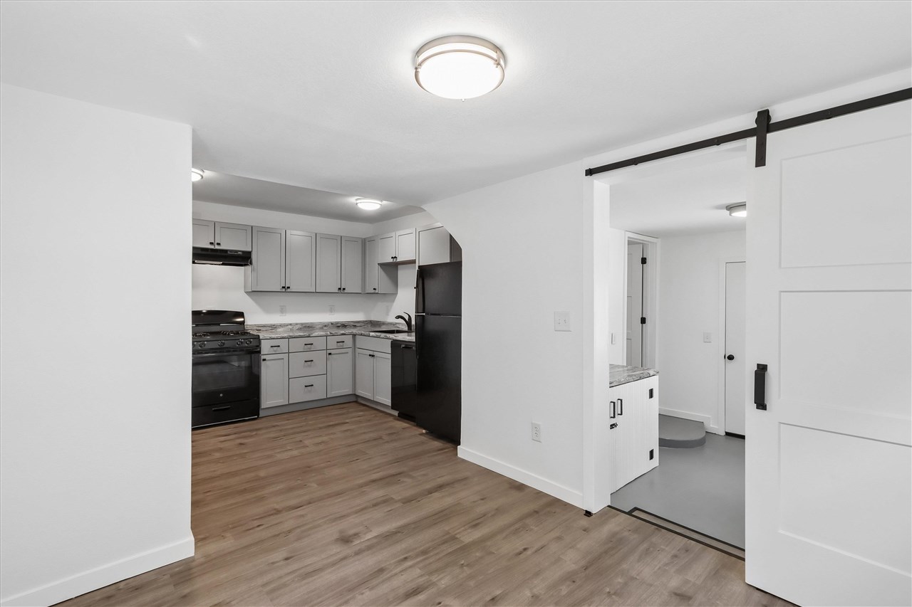 404 Grand Avenue Nichols IA 52766