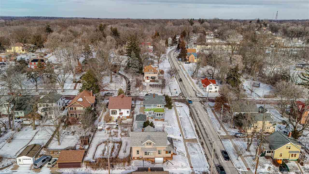 727 N Dodge Street Iowa City IA 52240