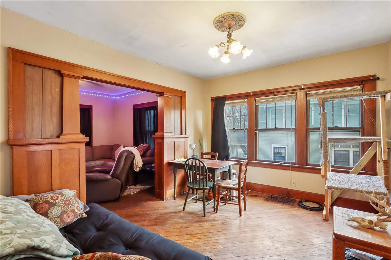 727 N Dodge Street Iowa City IA 52240