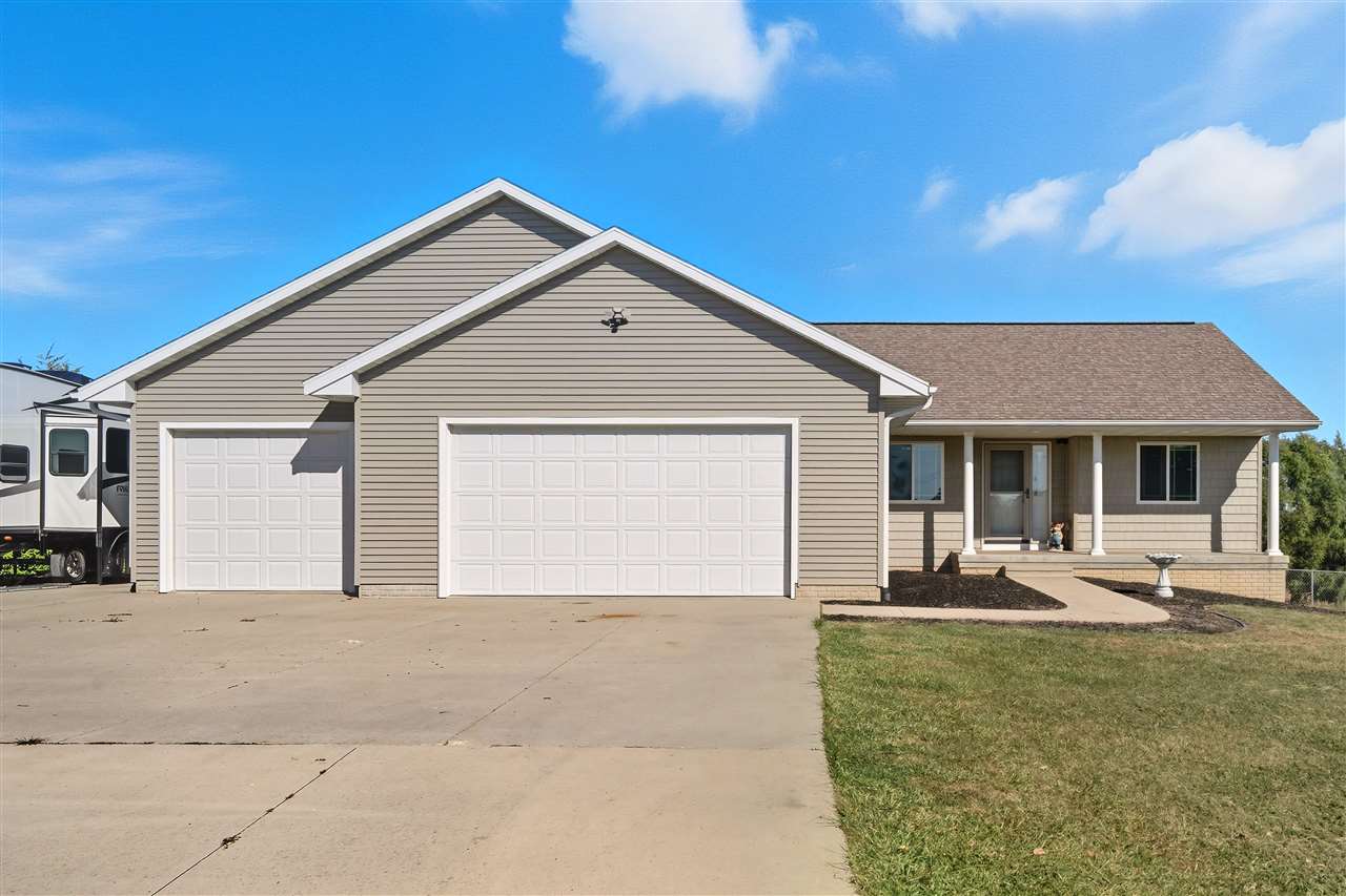22980 105th Street Anamosa IA 52205