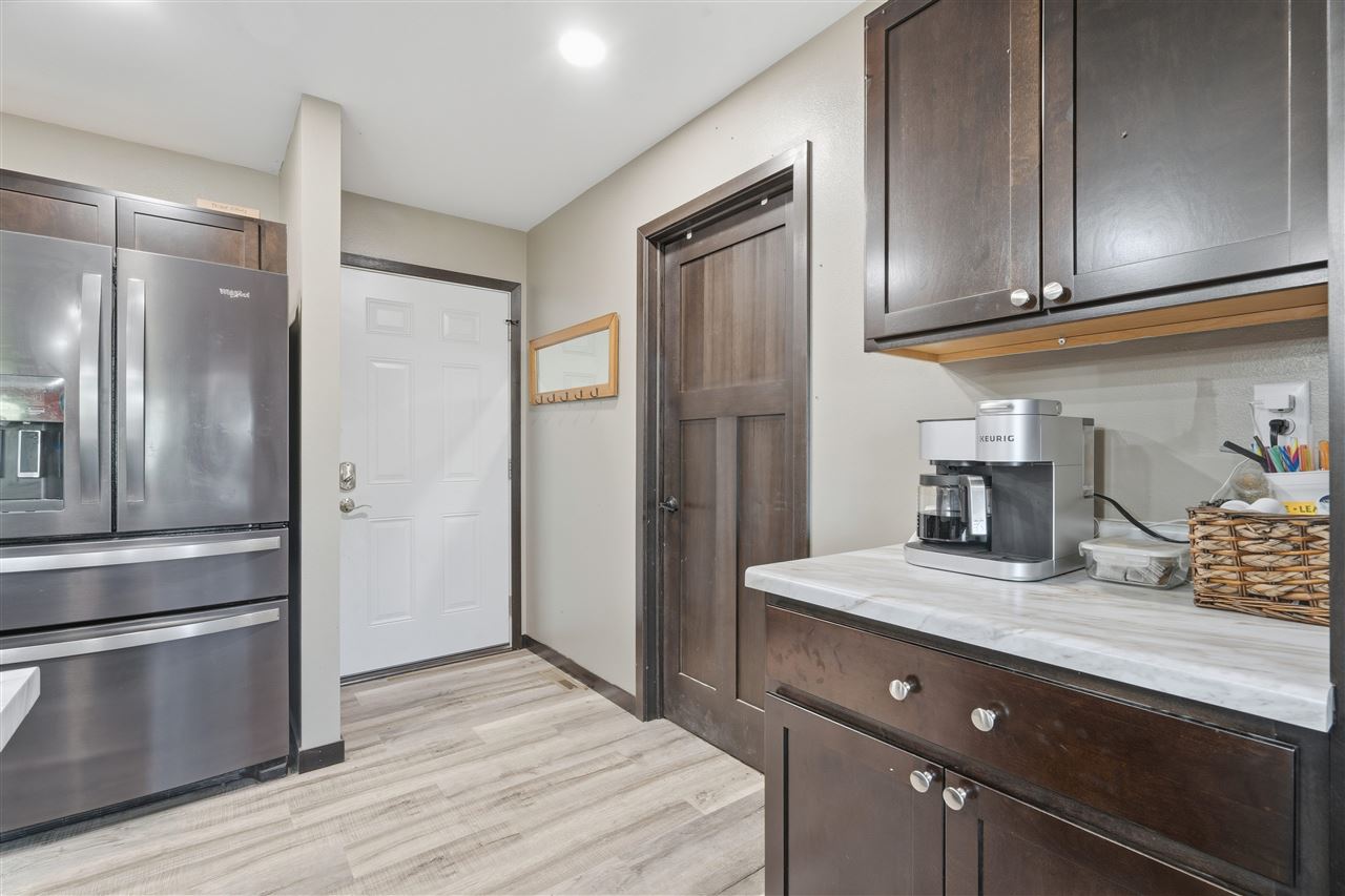 22980 105th Street Anamosa IA 52205