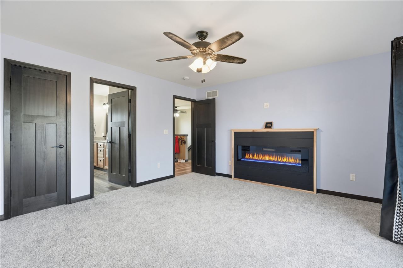 22980 105th Street Anamosa IA 52205