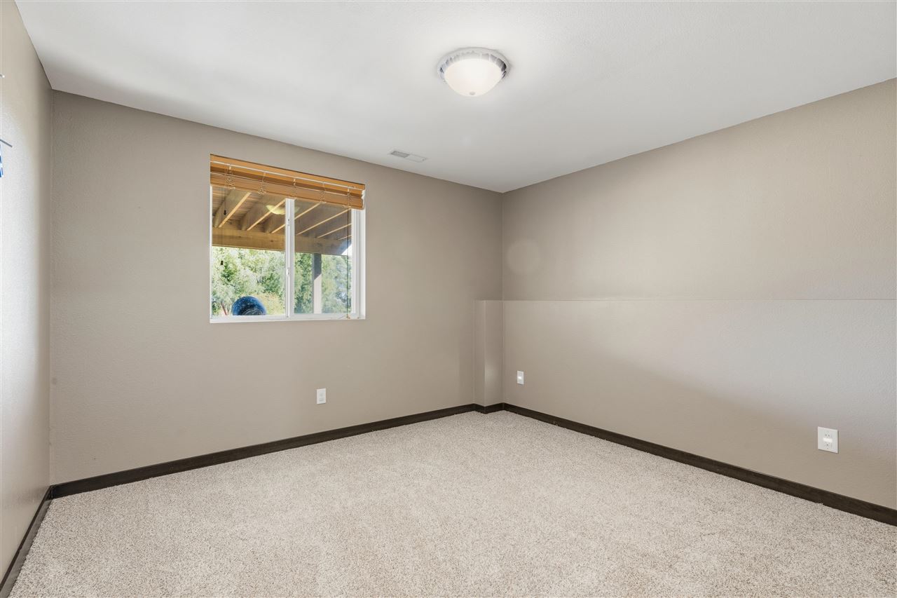 22980 105th Street Anamosa IA 52205