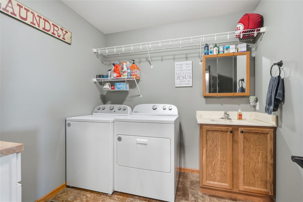 22980 105th Street Anamosa IA 52205