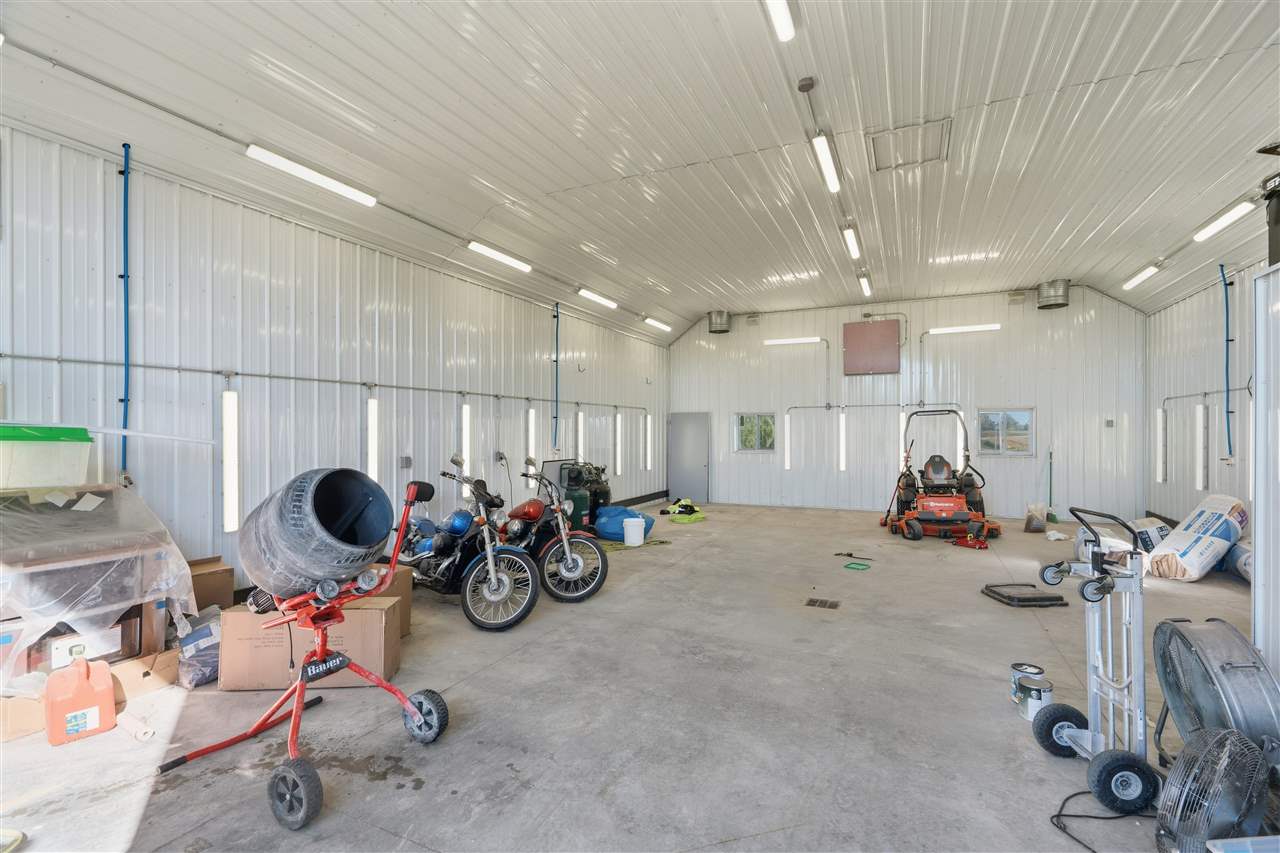 22980 105th Street Anamosa IA 52205