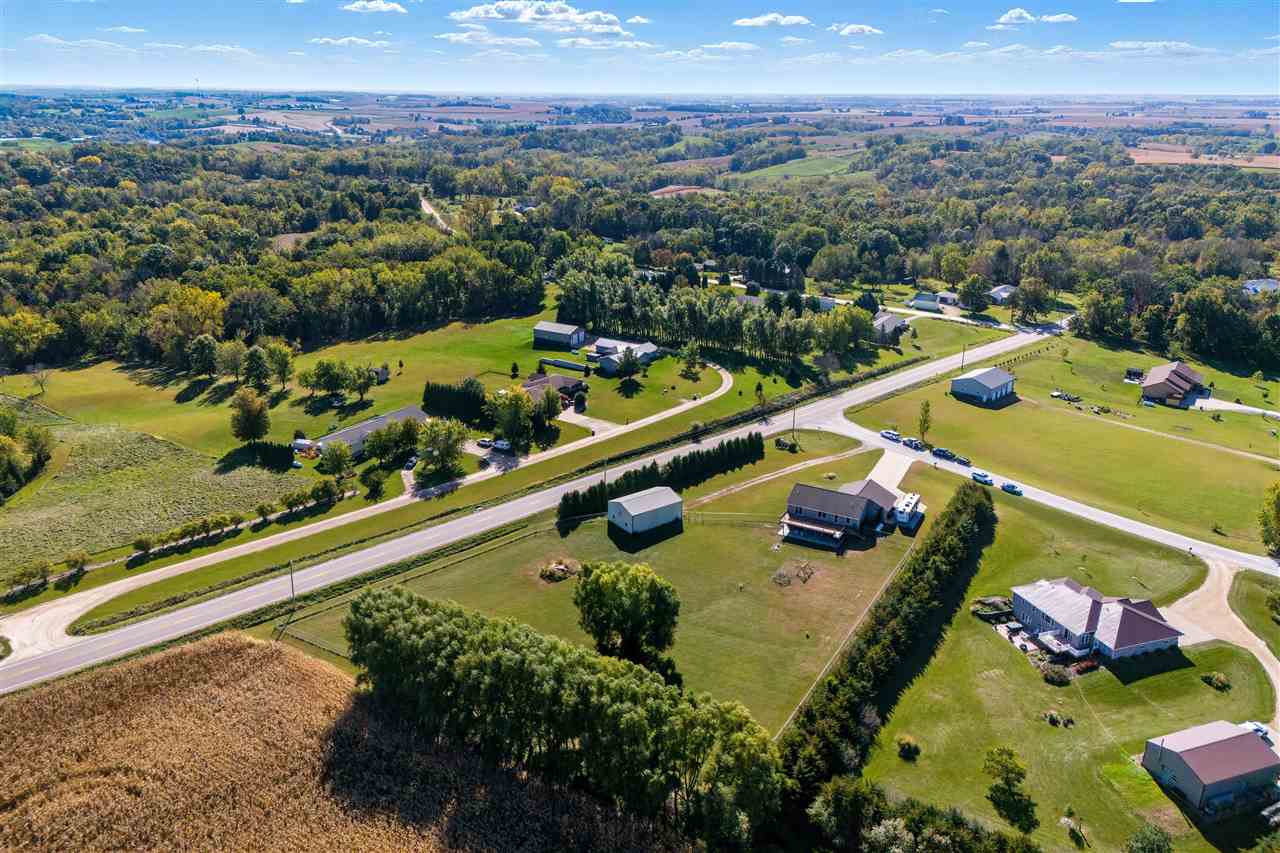 22980 105th Street Anamosa IA 52205