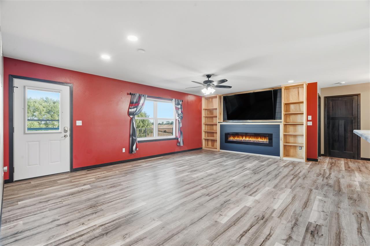 22980 105th Street Anamosa IA 52205