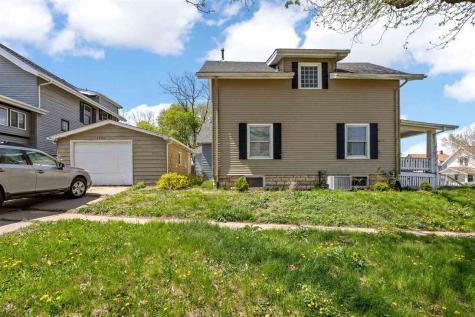 1751 Higley Avenue SE Cedar Rapids IA 52403