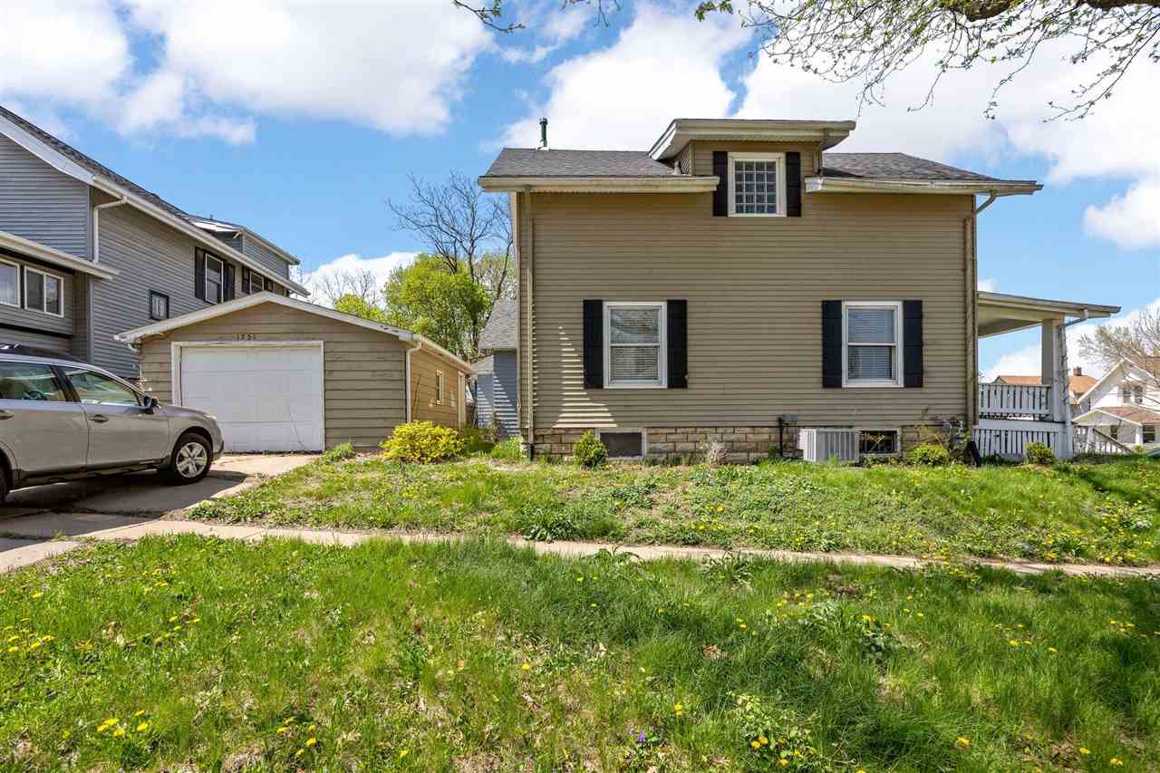 1751 Higley Avenue SE Cedar Rapids IA 52403