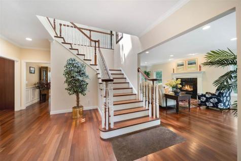 119 Richards Street Iowa City IA 52246