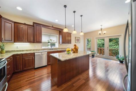 119 Richards Street Iowa City IA 52246